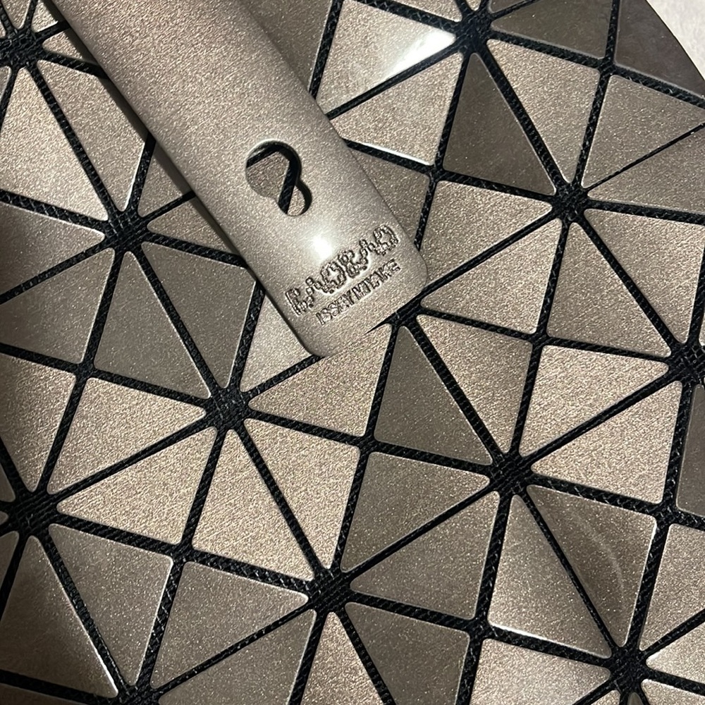 Geometric Pattern tote - Picture 2 of 5